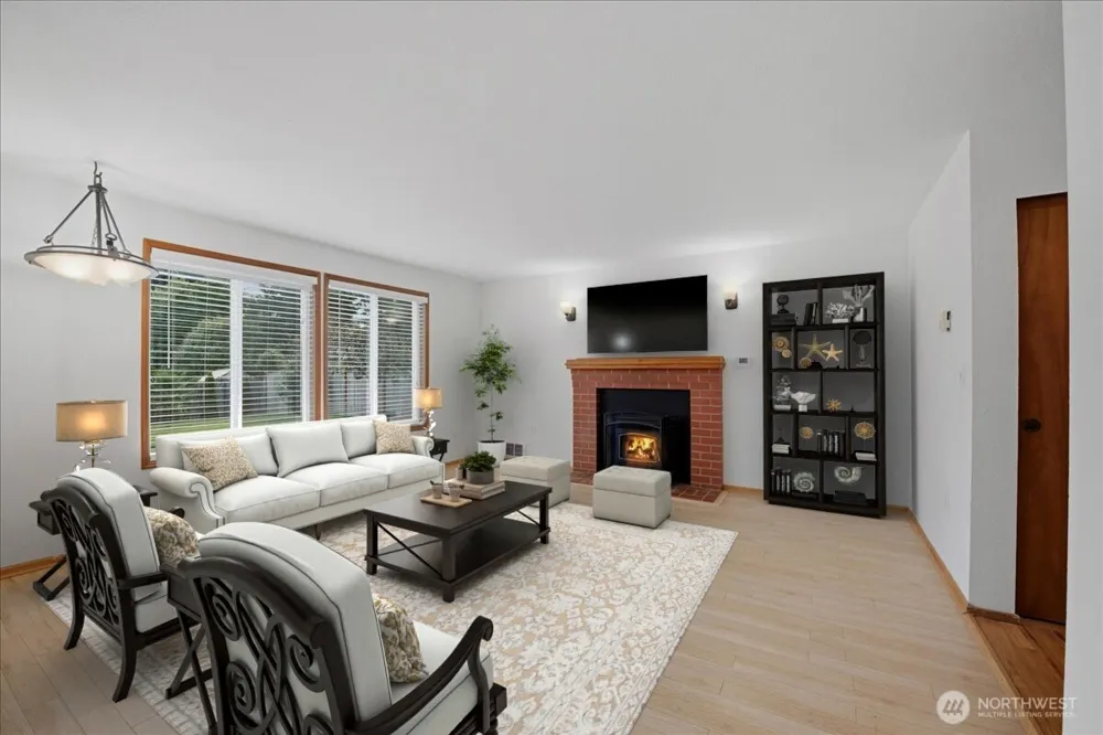 10203 50th Place W Mukilteo, WA 98275