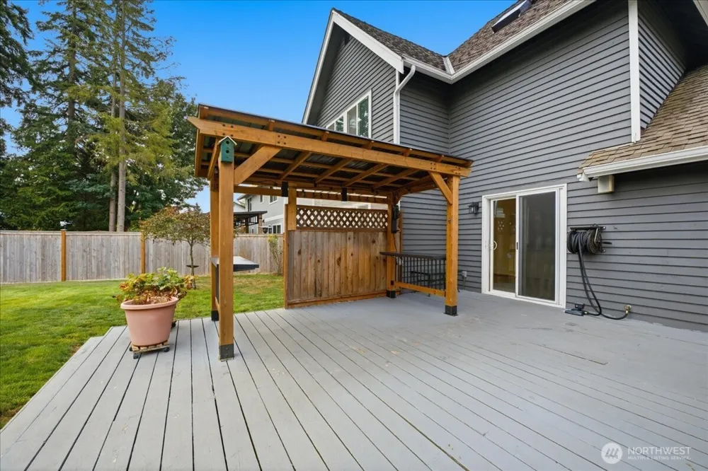10203 50th Place W Mukilteo, WA 98275