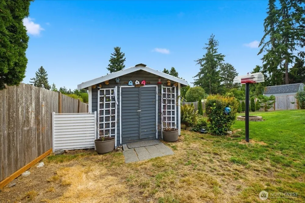 10203 50th Place W Mukilteo, WA 98275