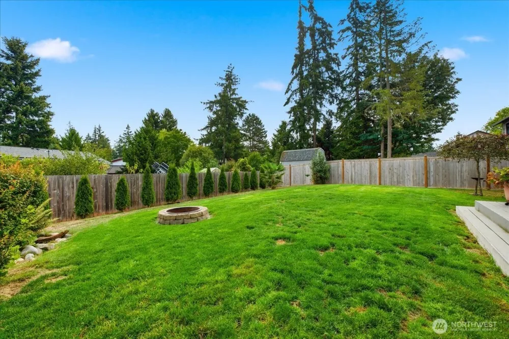 10203 50th Place W Mukilteo, WA 98275
