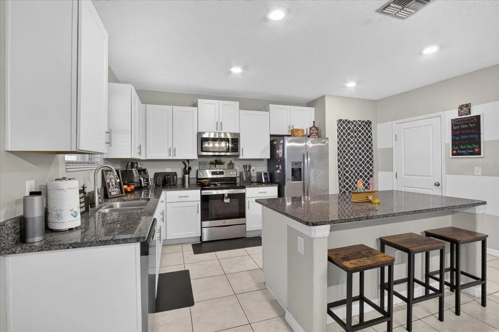 13009 MEADOW POND PLACE Riverview, FL 33579
