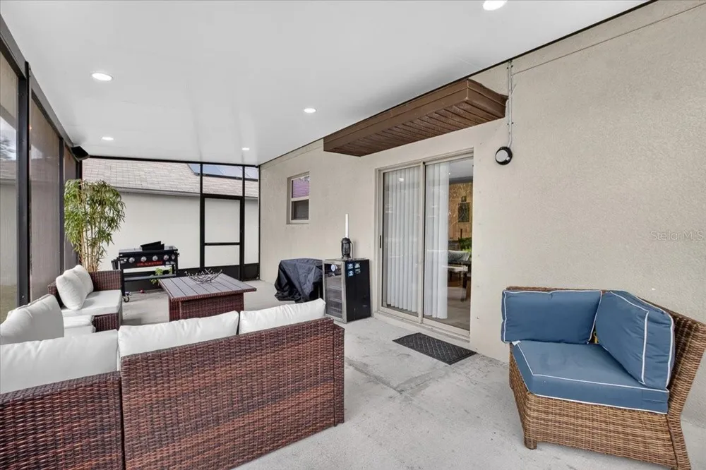 13009 MEADOW POND PLACE Riverview, FL 33579