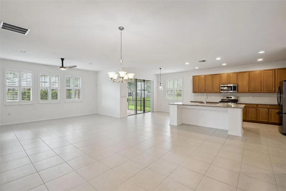 211 LUGANO WAY Debary, FL 32713