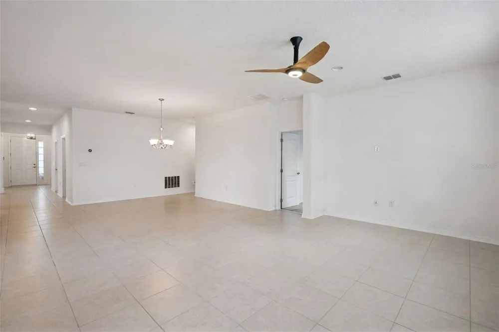 211 LUGANO WAY Debary, FL 32713