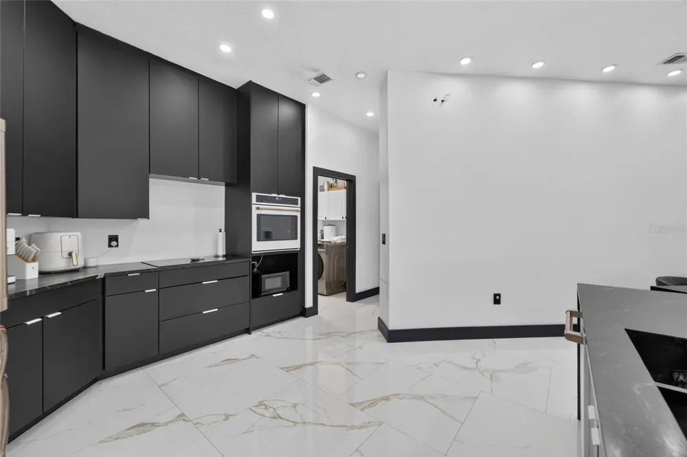 3926 NORTHRIDGE DRIVE Valrico, FL 33596