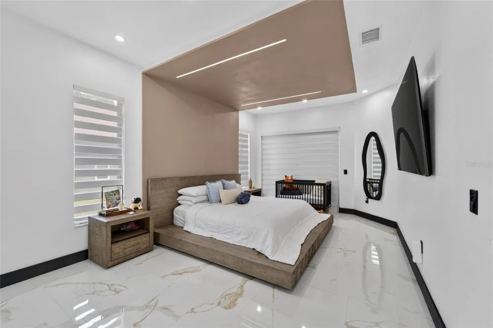 3926 NORTHRIDGE DRIVE Valrico, FL 33596