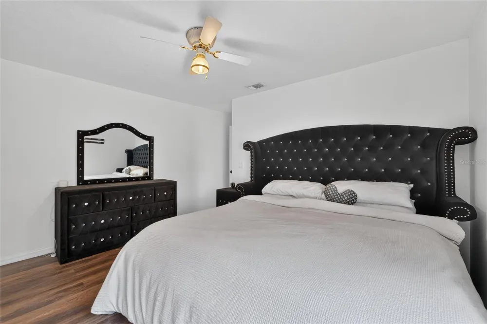 3926 NORTHRIDGE DRIVE Valrico, FL 33596