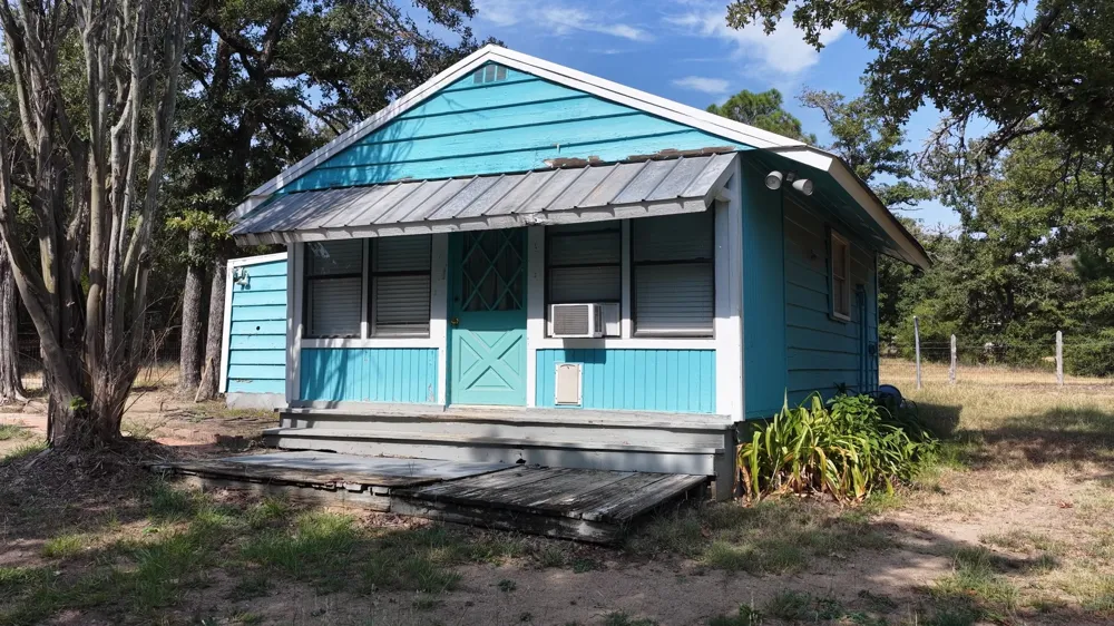 218 Little Ranch Road Red Rock, TX 78662