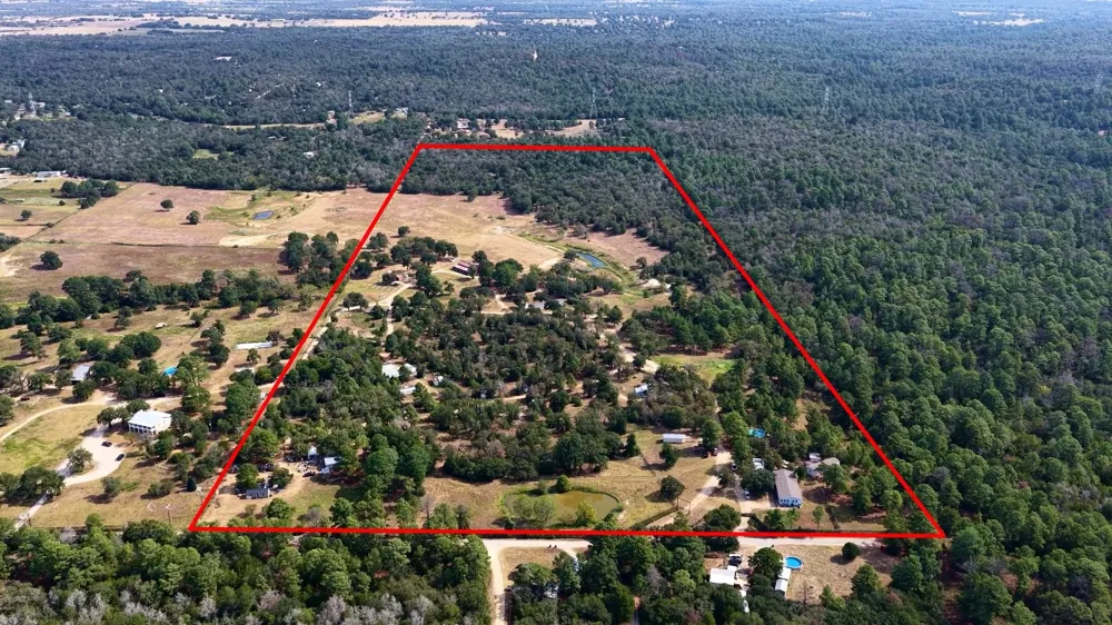 218 Little Ranch Road Red Rock, TX 78662