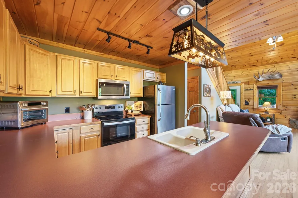 291 Appalachian Trail Maggie Valley, NC 28751