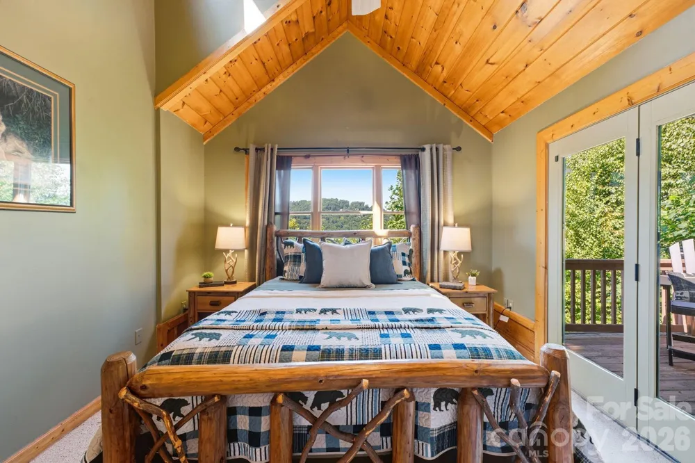 291 Appalachian Trail Maggie Valley, NC 28751