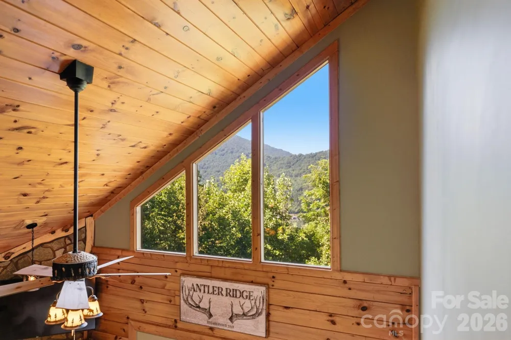 291 Appalachian Trail Maggie Valley, NC 28751