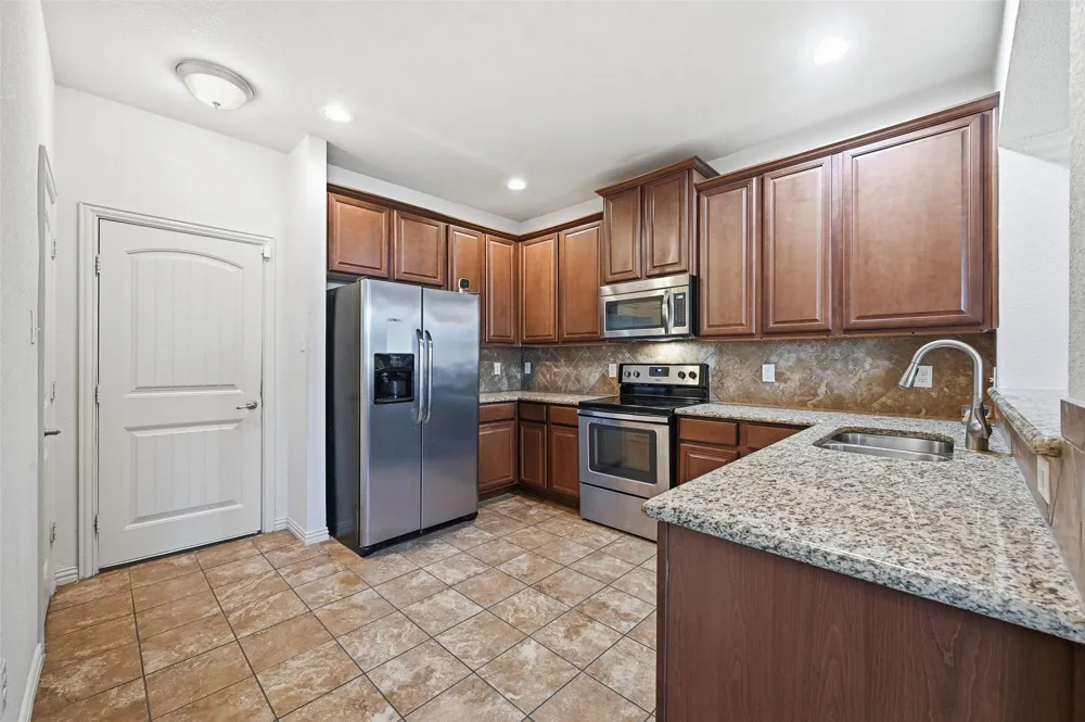 6913 Sandshell Boulevard Fort Worth, TX 76137