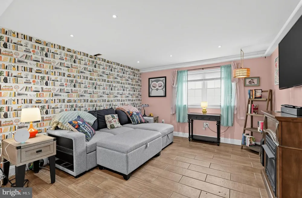 1031 PROSS ROAD Lansdale, PA 19446