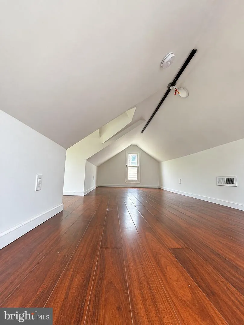 503 DELAWARE AVENUE Palmyra, NJ 08065