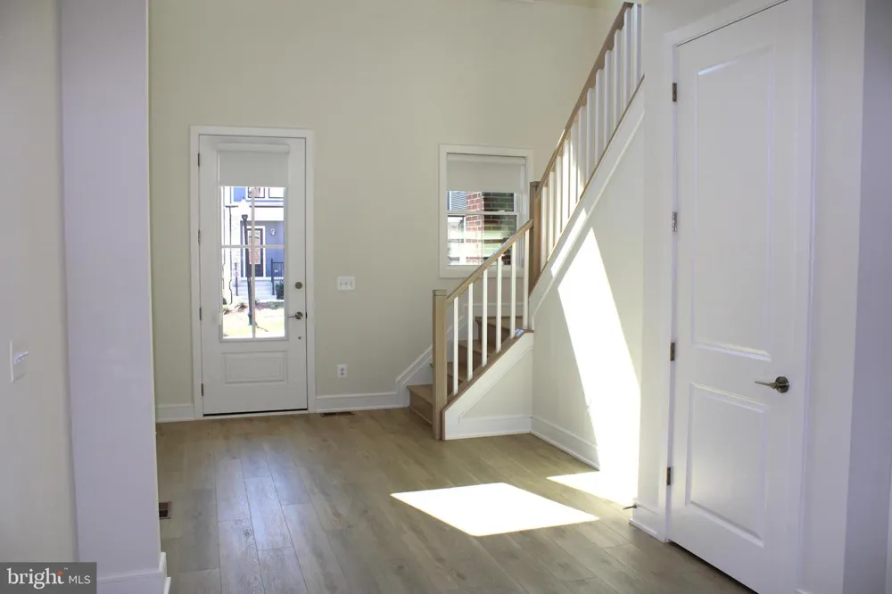 41887 NIGHT NURSE CIRCLE Ashburn, VA 20148