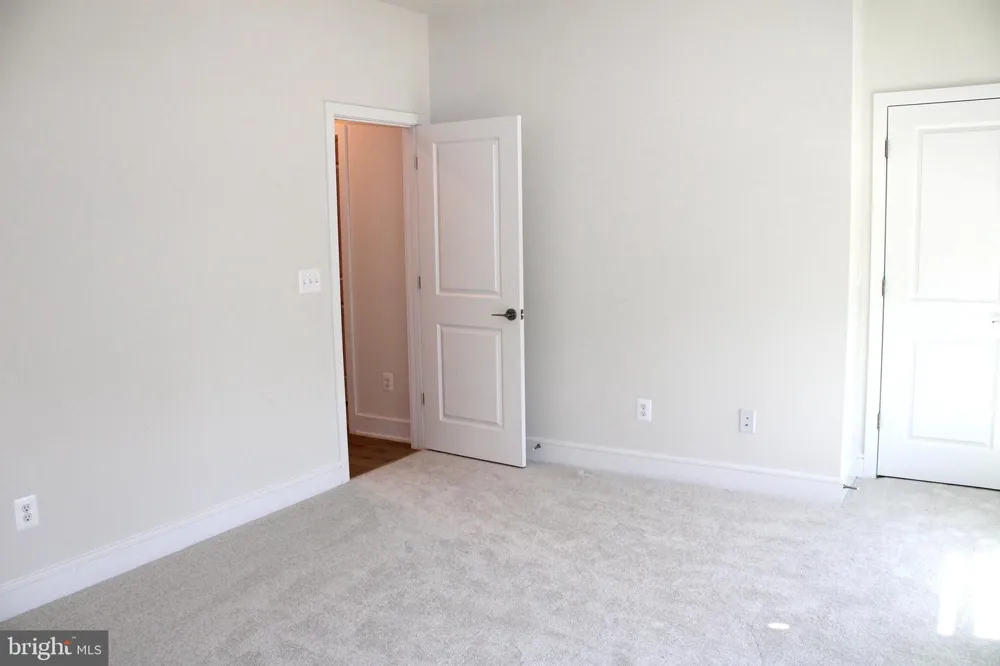 41887 NIGHT NURSE CIRCLE Ashburn, VA 20148