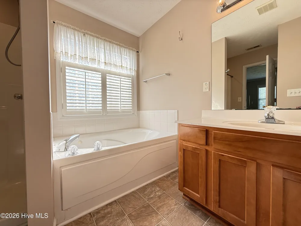 157 Mendover Drive Jacksonville, NC 28546
