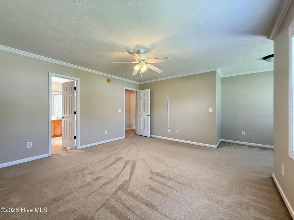 157 Mendover Drive Jacksonville, NC 28546