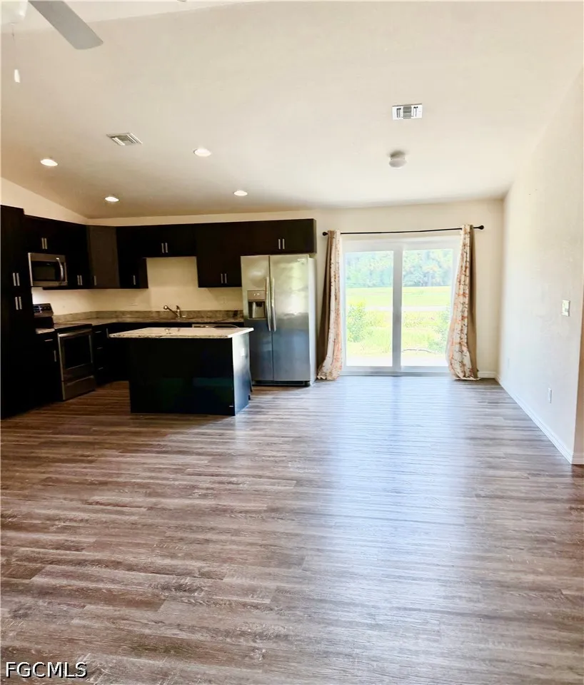 Royal Court Labelle, FL 33935