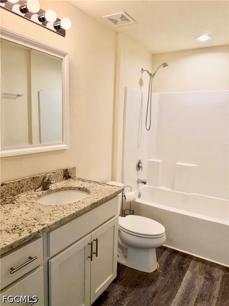 Royal Court Labelle, FL 33935