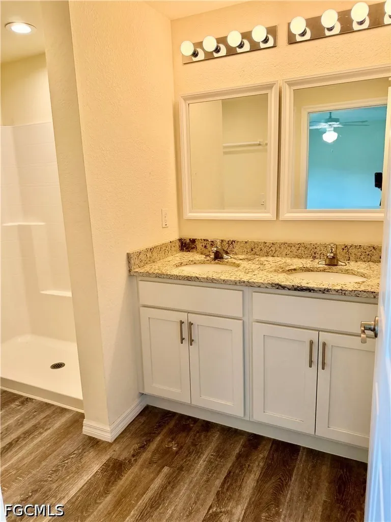Royal Court Labelle, FL 33935
