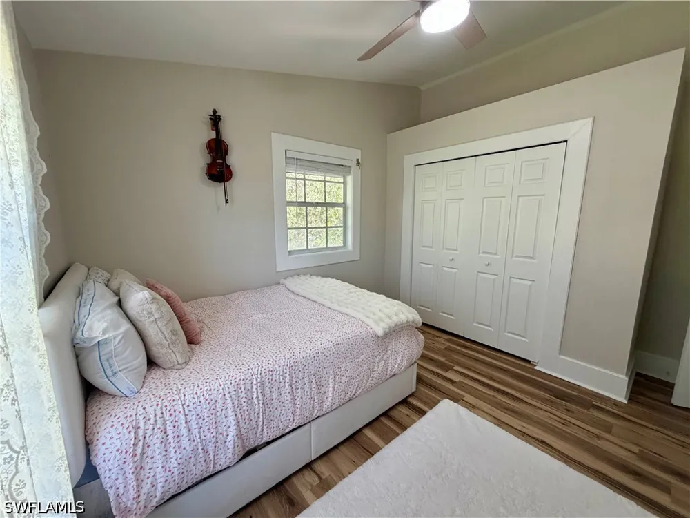 Lakeview Drive #4 Naples, FL 34112