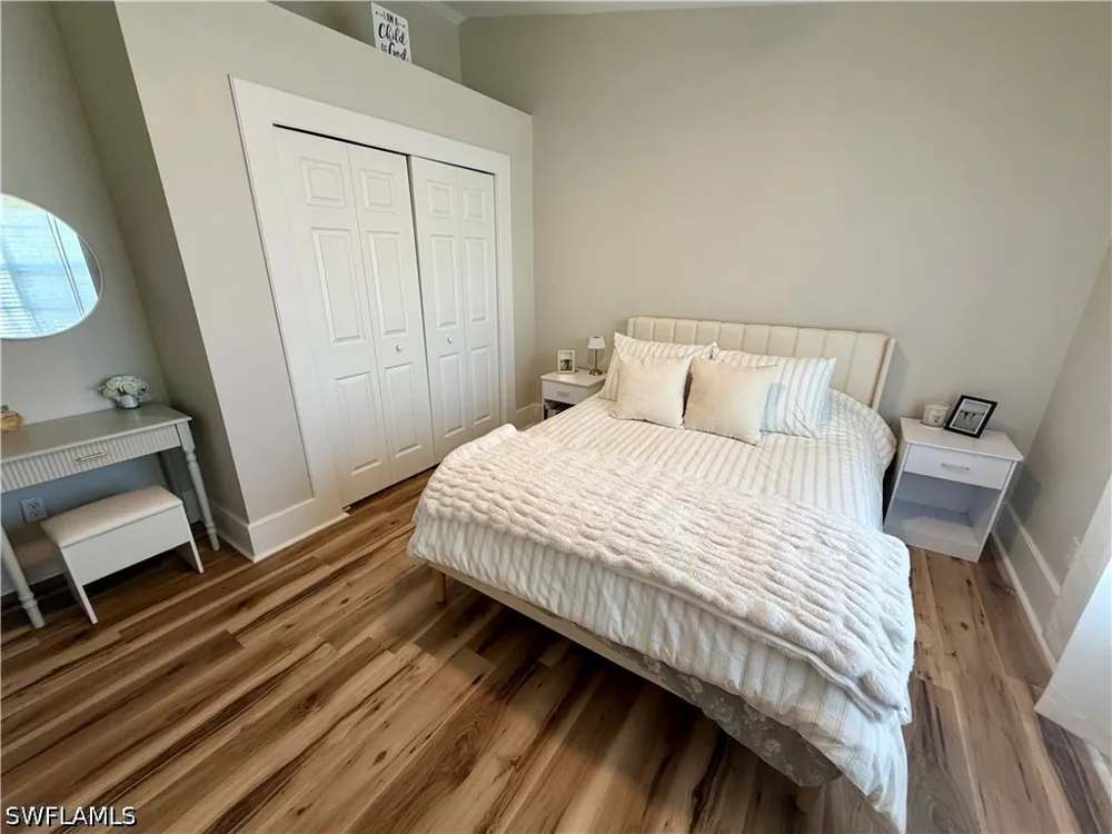 Lakeview Drive #4 Naples, FL 34112