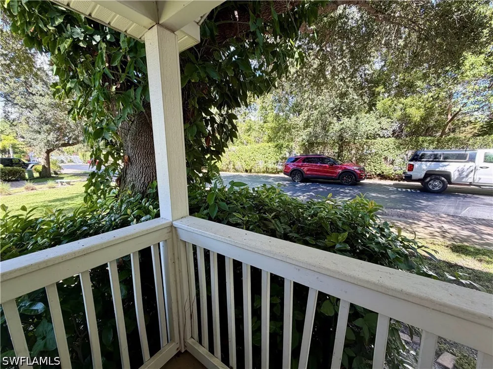 Lakeview Drive #4 Naples, FL 34112