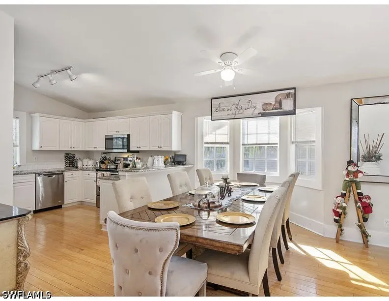 Lakeview Drive #4 Naples, FL 34112