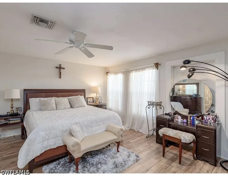 Lakeview Drive #4 Naples, FL 34112