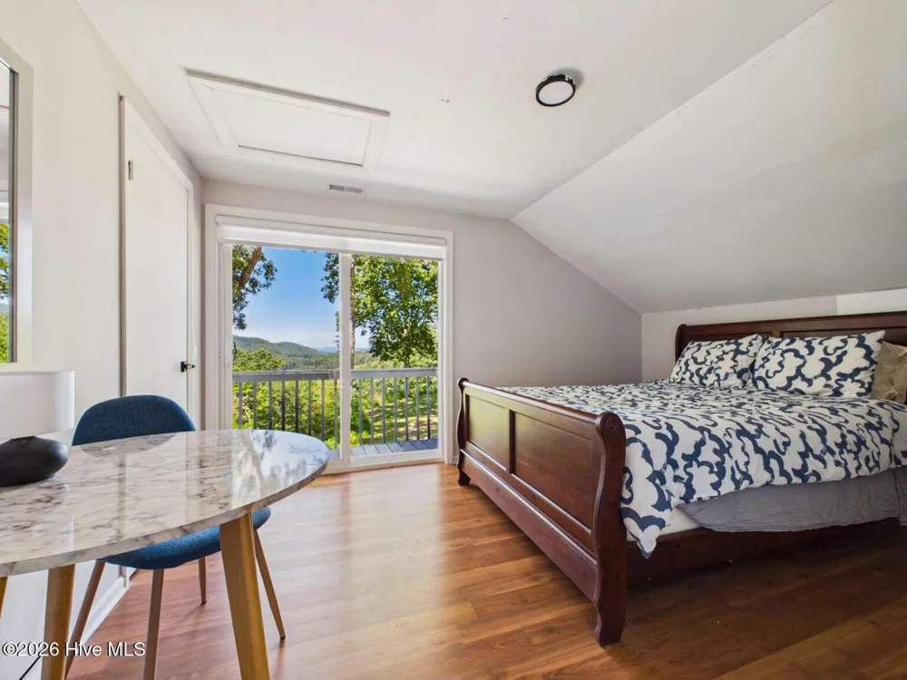 289 Bethabara Road Hayesville, NC 28904