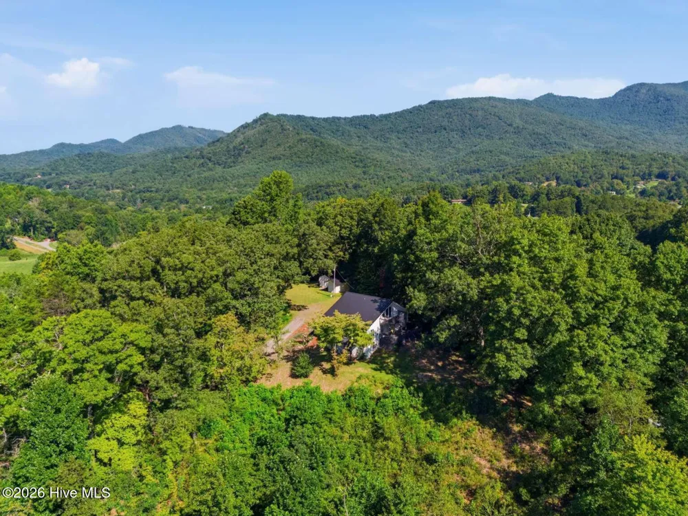 289 Bethabara Road Hayesville, NC 28904