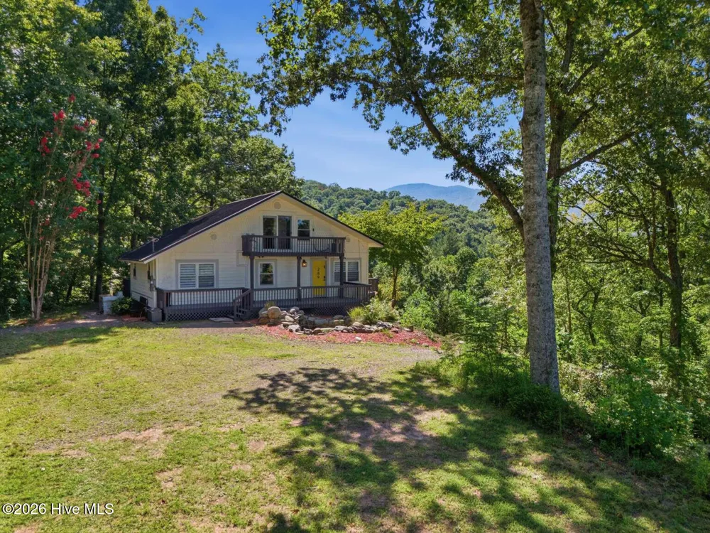 289 Bethabara Road Hayesville, NC 28904