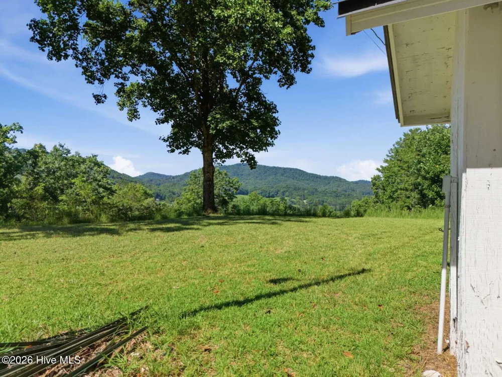 289 Bethabara Road Hayesville, NC 28904