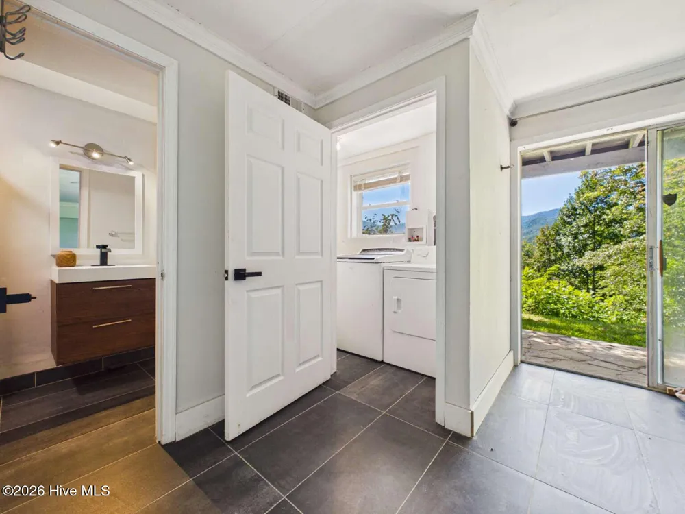 289 Bethabara Road Hayesville, NC 28904