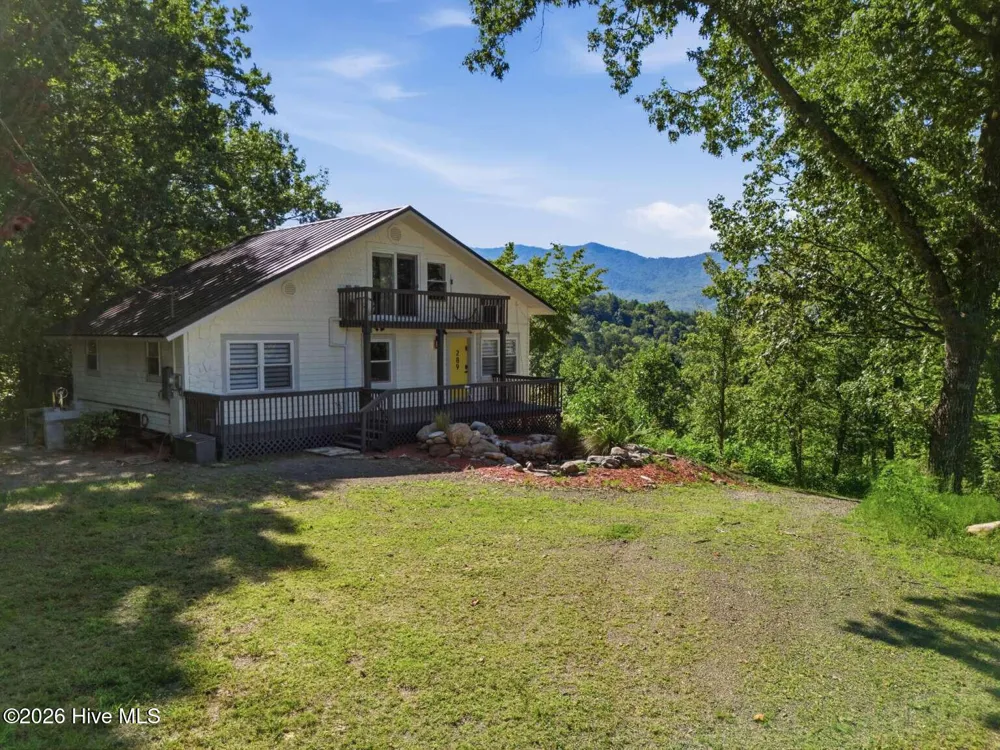 289 Bethabara Road Hayesville, NC 28904