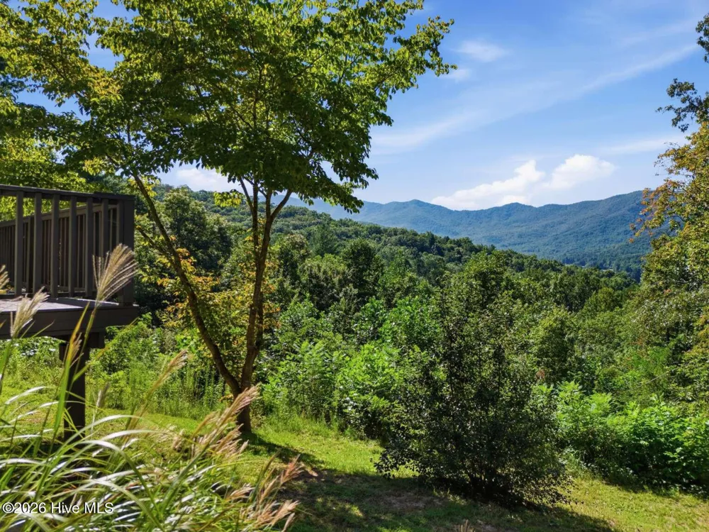 289 Bethabara Road Hayesville, NC 28904