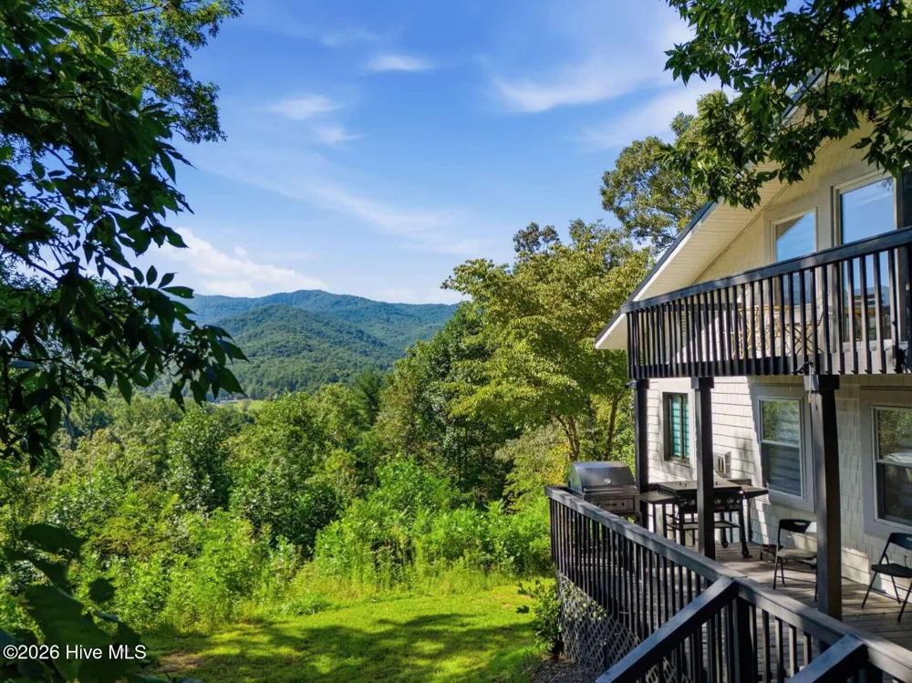 289 Bethabara Road Hayesville, NC 28904