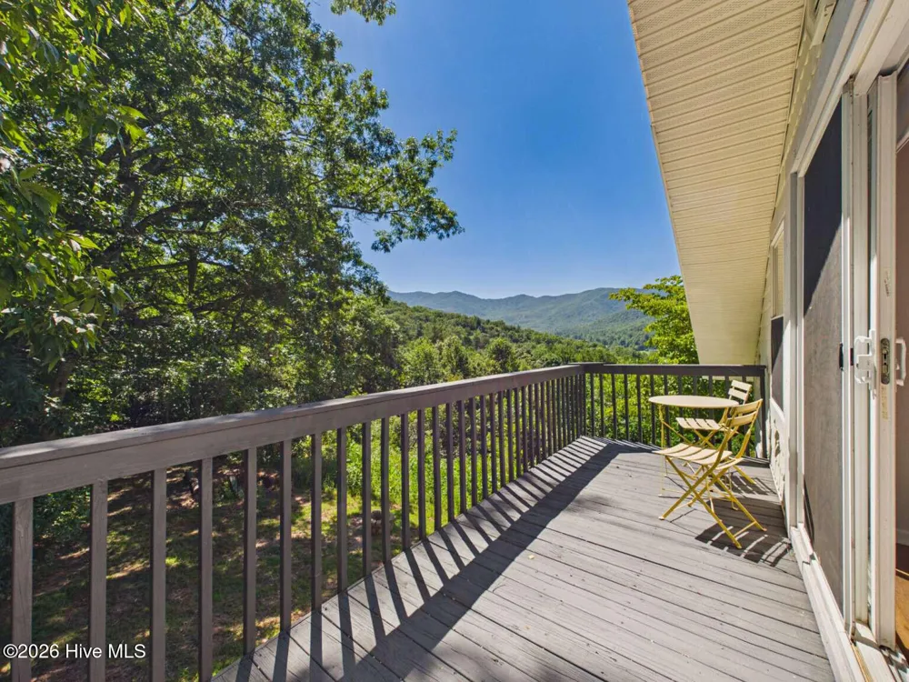 289 Bethabara Road Hayesville, NC 28904