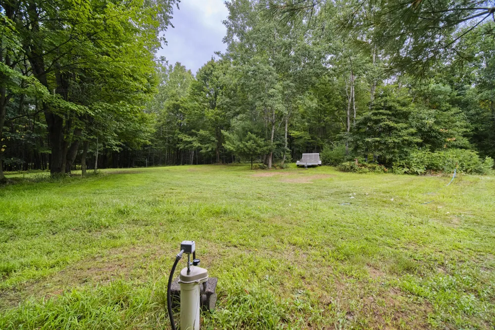 8089 Hunter's Ridge Trail Copemish, MI 49625