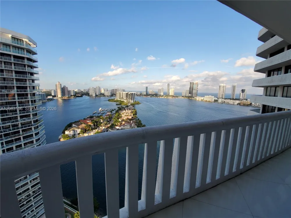 3000 Island Blvd #2603 Aventura, FL 33160