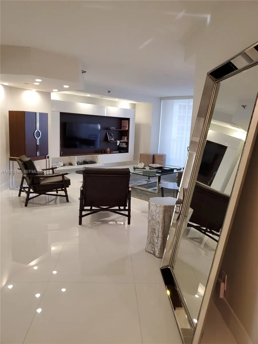 3000 Island Blvd #2603 Aventura, FL 33160