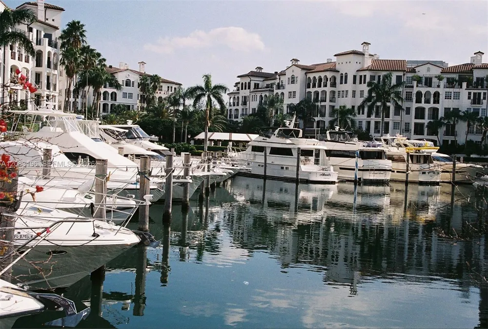3000 Island Blvd #2603 Aventura, FL 33160