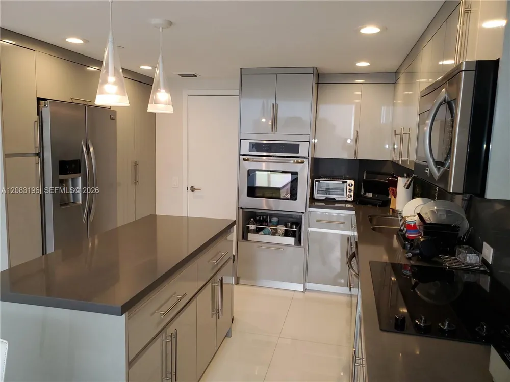 3000 Island Blvd #2603 Aventura, FL 33160
