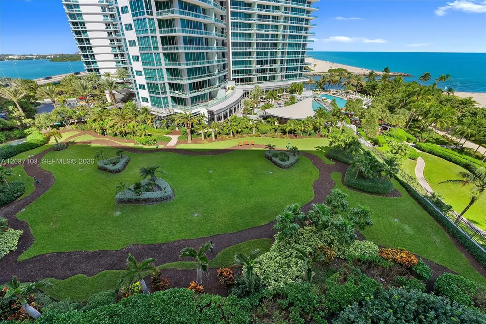 10275 Collins Ave #807 Bal Harbour, FL 33154