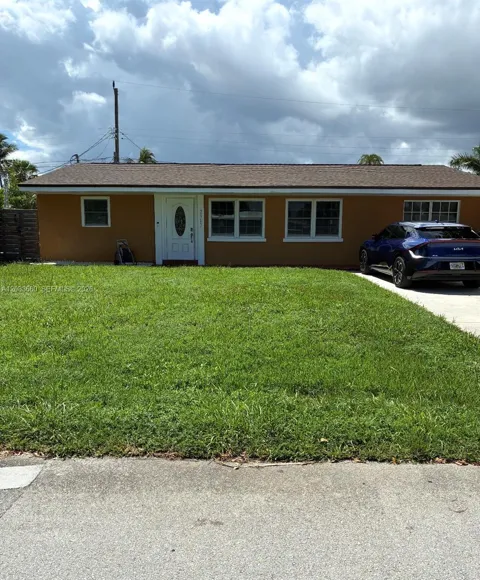 2917 NE 13th Ave