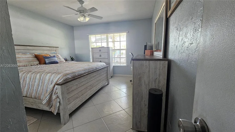 2917 NE 13th Ave Pompano Beach, FL 33064