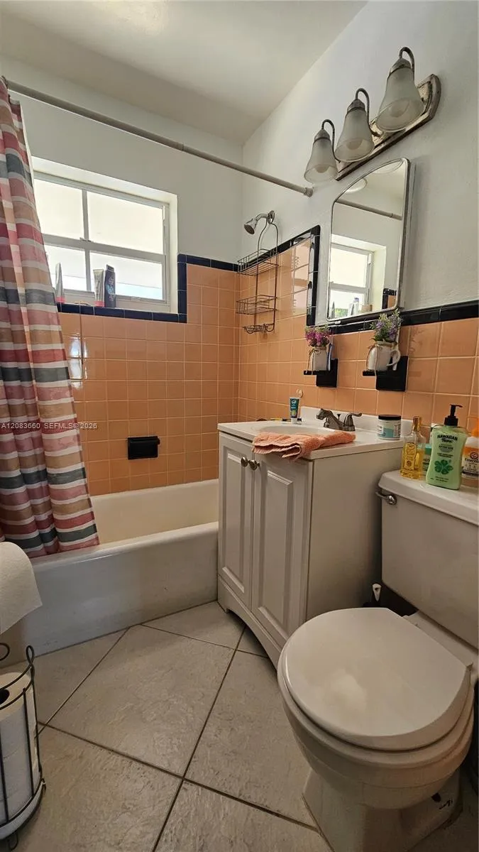 2917 NE 13th Ave Pompano Beach, FL 33064