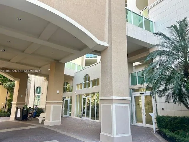 3330 NE 190th St #1719 Aventura, FL 33180